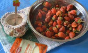 Thick strawberry jam Strawberry jam for cake recipe