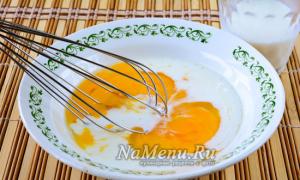 How to cook an omelet with cottage cheese in the oven