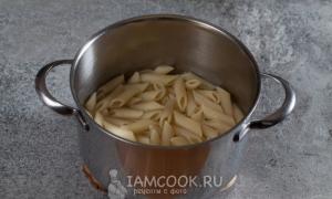 Pasta with salmon in a creamy sauce - interesting recipes for a delicious dish